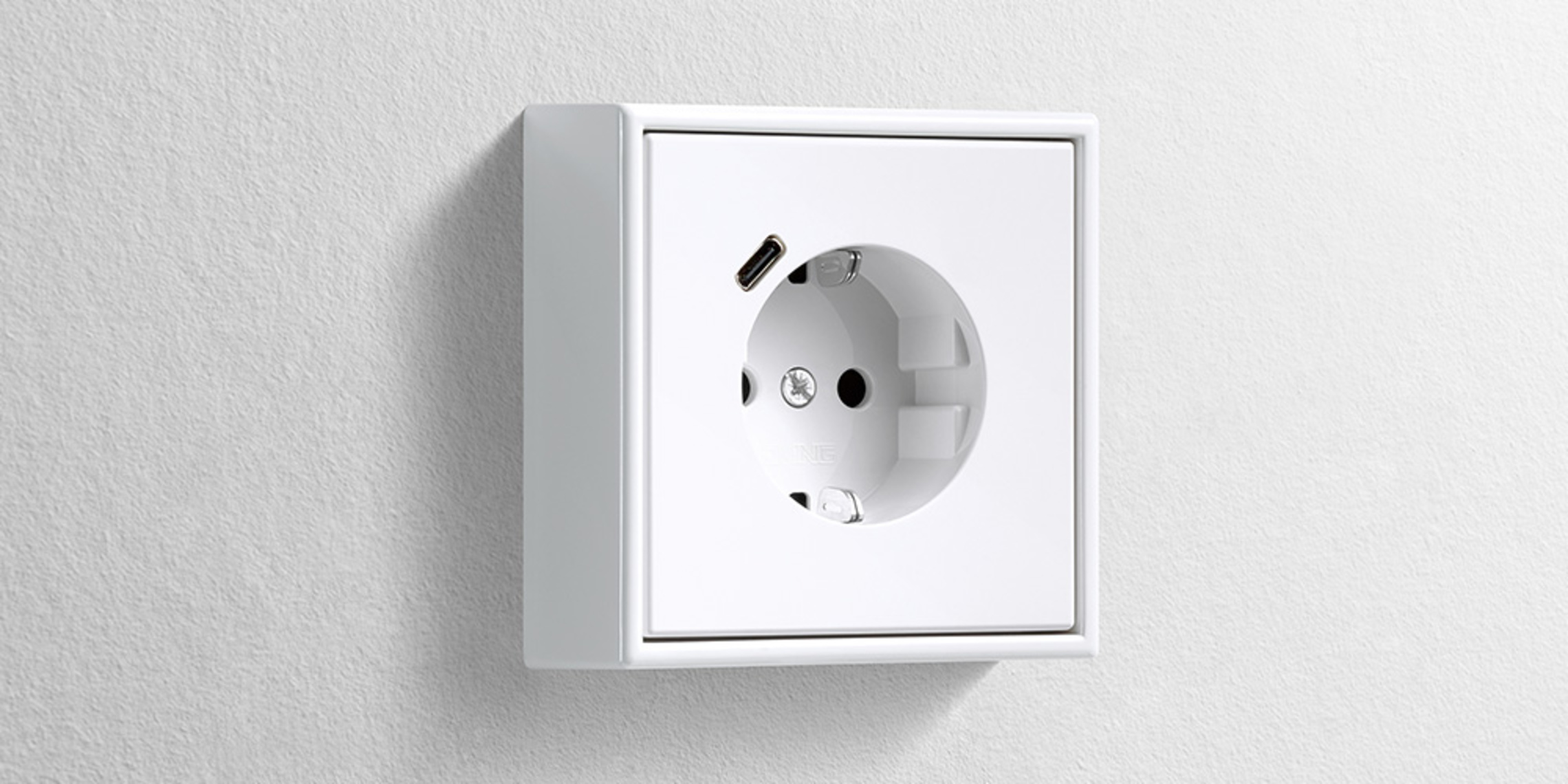 Erweiterter Anschlussraum für die Nachrüstung bei Elektro Heinlein GmbH in Uttenreuth