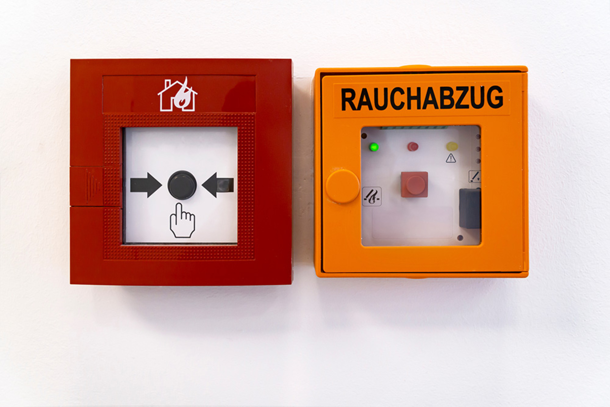 Rauchwärme­abzug bei Elektro Heinlein GmbH in Uttenreuth